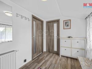 Prodej chalupy, Kamenice - Ládví, 57 m2