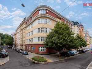 Prodej bytu 1+1, Karlovy Vary, K. Čapka, 36 m2