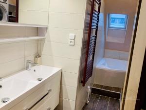 Pronájem bytu 3+kk, Plzeň - Jižní Předměstí, Bendova, 80 m2