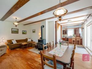 Prodej rodinného domu, Rovečné, 132 m2