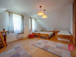 Prodej rodinného domu, Rovečné, 132 m2