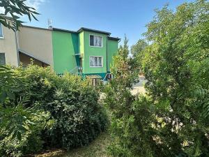 Pronájem bytu, Dolní Břežany, Na Vršku, 20 m2