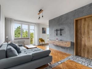 Prodej bytu 2+1, Mníšek pod Brdy, Jana Šťastného, 51 m2