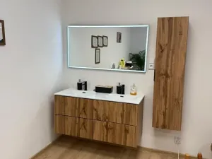 Pronájem obchodního prostoru, Znojmo, náměstí Svobody, 29 m2