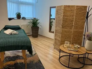 Pronájem obchodního prostoru, Znojmo, náměstí Svobody, 29 m2