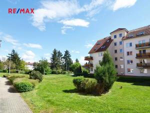 Pronájem bytu 1+kk, Praha - Lysolaje, Sídlištní, 45 m2