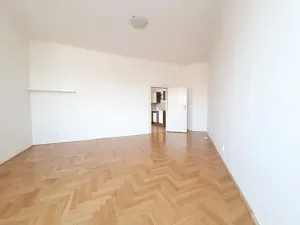 Pronájem bytu 3+kk, Praha - Nusle, náměstí Hrdinů, 72 m2