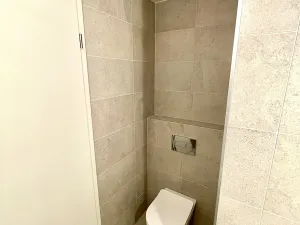 Prodej bytu 1+kk, Praha - Hostavice, Českobrodská, 31 m2