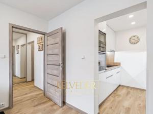 Prodej bytu 2+kk, Praha - Řepy, Zrzavého, 45 m2