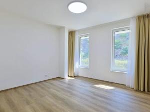 Pronájem bytu 2+kk, Brno, Bystrcká, 68 m2