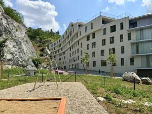 Pronájem bytu 2+kk, Brno, Bystrcká, 68 m2