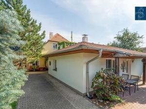 Prodej vícegeneračního domu, Praha - Hostavice, Kaňovská, 210 m2