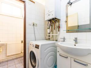 Prodej vícegeneračního domu, Praha, Klapkova, 246 m2