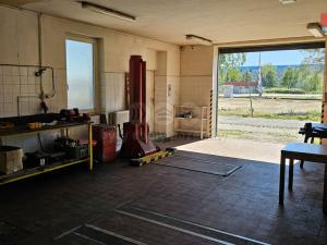 Pronájem obchodního prostoru, Chrášťany, U Cihelny, 100 m2