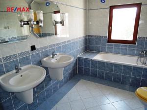 Pronájem rodinného domu, Beroun, Školní nám., 280 m2