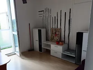 Prodej bytu 2+1, Karlovy Vary, Krymská, 54 m2