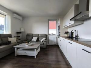 Prodej bytu 2+kk, Rosice, Slunečná, 60 m2