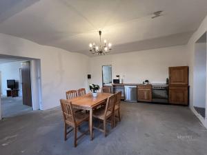 Prodej rodinného domu, Zlatníky-Hodkovice - Hodkovice, Na Osice, 210 m2