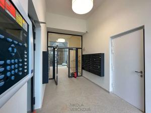 Pronájem bytu 1+kk, Brno, Opuštěná, 29 m2