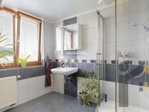 Prodej rodinného domu, Praha - Hostivař, Hornoměcholupská, 537 m2