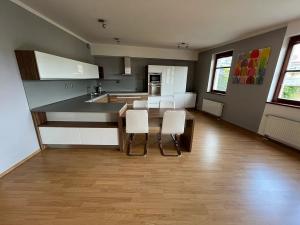 Pronájem bytu 3+kk, Opava, Na Rybníčku, 90 m2