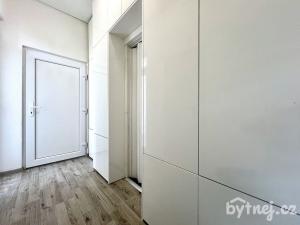 Pronájem bytu 2+kk, Olomouc, Blahoslavova, 54 m2