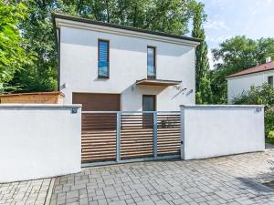 Prodej vily, Statenice, 200 m2