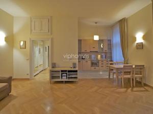 Pronájem bytu 2+kk, Praha - Malá Strana, Újezd, 73 m2