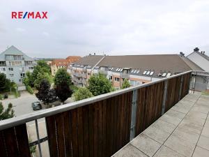 Pronájem bytu 1+kk, Praha - Kbely, Pod Nouzovem, 32 m2