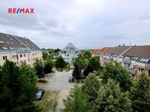 Pronájem bytu 1+kk, Praha - Kbely, Pod Nouzovem, 32 m2