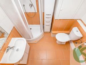 Pronájem bytu 2+kk, Neratovice, nám. Republiky, 50 m2
