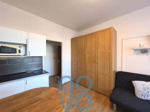 Pronájem bytu 1+kk, Praha - Malá Strana, Újezd, 23 m2