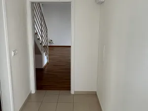 Pronájem rodinného domu, Praha - Kunratice, Na lhotech, 130 m2