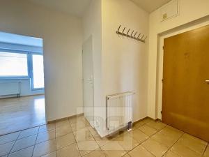 Pronájem bytu 2+kk, Zlín, Podlesí V, 69 m2