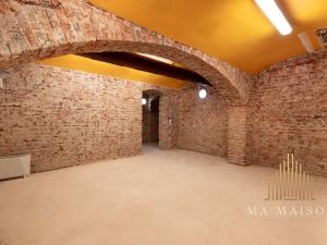 Pronájem komerční, Praha, Pařížská, 105 m2