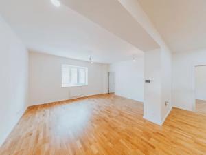 Prodej kanceláře, Praha, Na Farkáně III, 80 m2