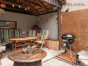 Prodej ubytování, Hlohovec, Hlavní, 200 m2
