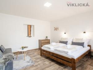 Prodej ubytování, Hlohovec, Hlavní, 200 m2