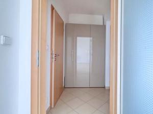 Pronájem bytu 1+kk, Praha - Zličín, Sazovická, 28 m2