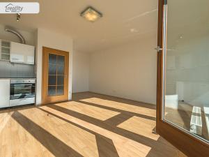 Pronájem bytu 1+kk, Praha - Holešovice, U měšťanského pivovaru, 36 m2