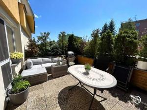 Pronájem bytu 2+kk, Olomouc, Bacherova, 84 m2