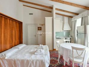 Pronájem bytu 1+kk, Praha - Vinohrady, Italská, 49 m2