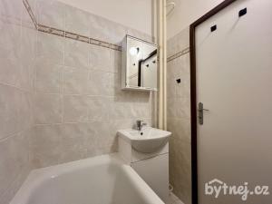 Pronájem bytu 3+1, Olomouc - Nová Ulice, Hněvotínská, 60 m2