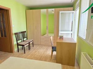 Pronájem bytu 4+1, Tachov, Korandova, 90 m2