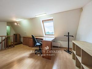 Prodej rodinného domu, Chvaletice, Budovatelů, 350 m2