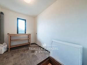 Prodej rodinného domu, Chvaletice, Budovatelů, 350 m2