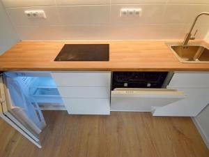 Pronájem bytu 2+kk, Praha - Řepy, Na moklině, 51 m2