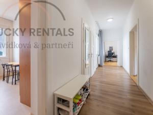 Pronájem bytu 2+1, Praha - Smíchov, U Malvazinky, 82 m2