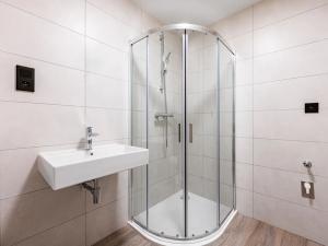 Pronájem bytu 1+kk, Praha - Hlubočepy, Na Zlíchově, 26 m2