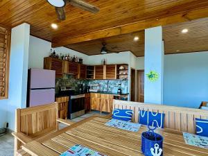 Prodej rodinného domu, Coxen Hole, Roatán, Honduras, 343 m2